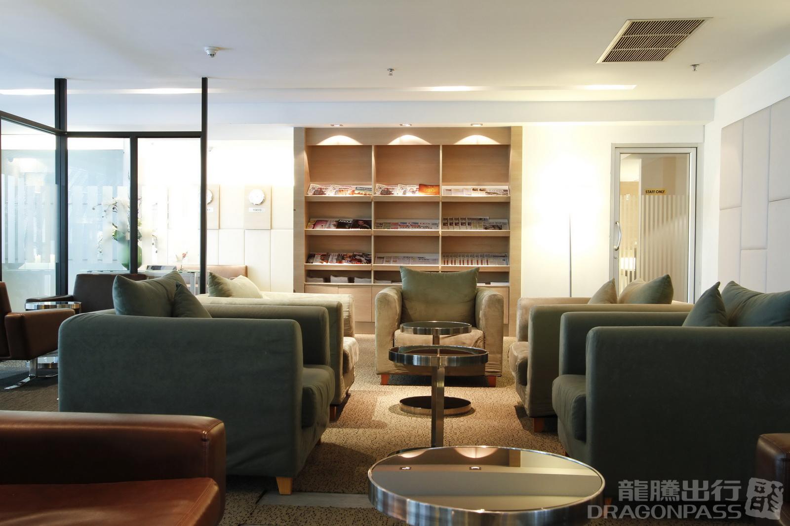 Бизнес-зал Miracle Business Class Lounge (Business Class Lounge) в аэропорту Суварнабхуми (BKK)