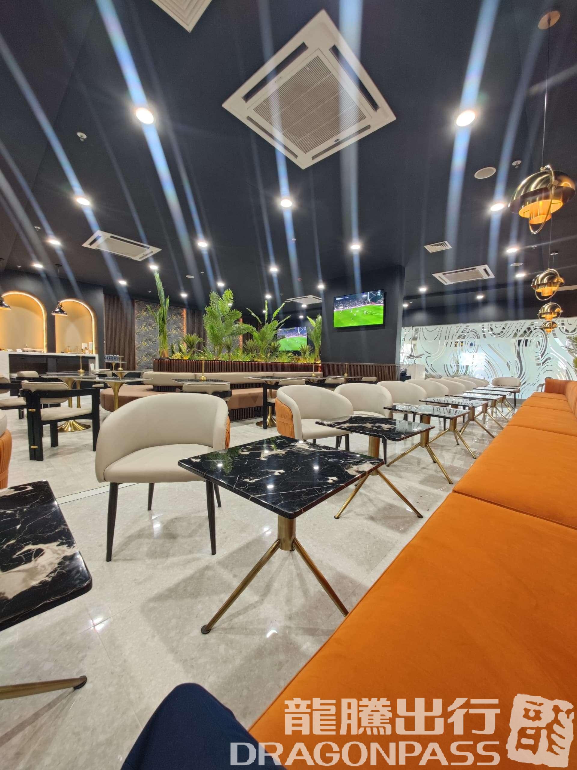 Бизнес-зал The Lounge в аэропорту Роберт Габриел Магб (HRE)