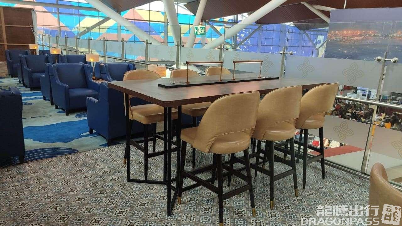Бизнес-зал Encalm Lounge (Domestic T1D) в аэропорту Индира Ганди (DEL)