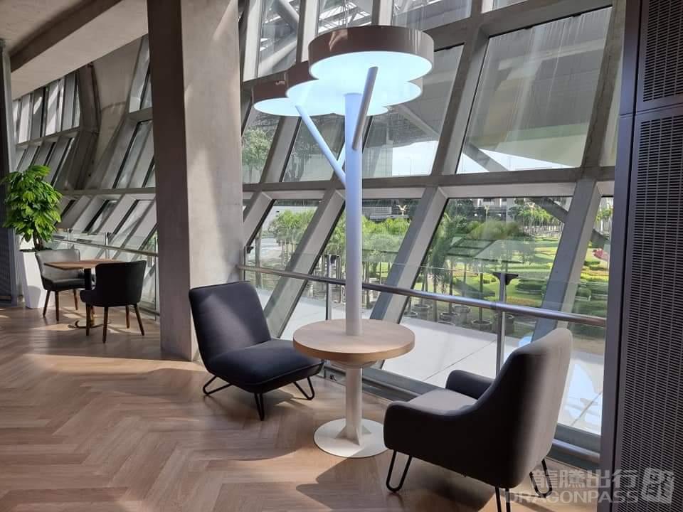 Бизнес-зал Miracle Lounge в аэропорту Суварнабхуми (BKK)