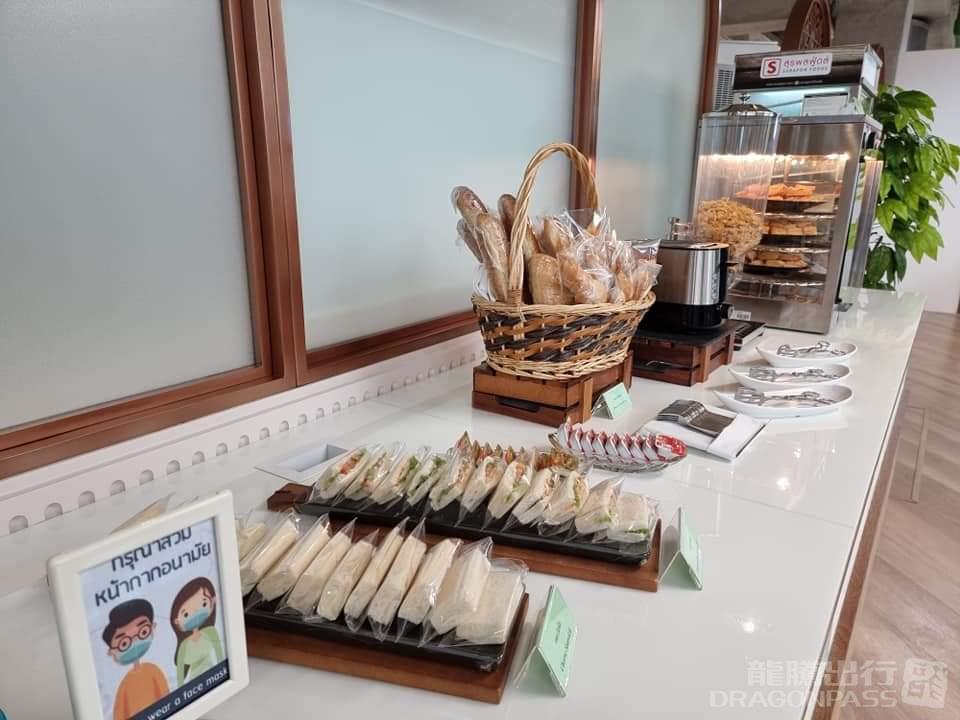 Бизнес-зал Miracle Lounge в аэропорту Суварнабхуми (BKK)
