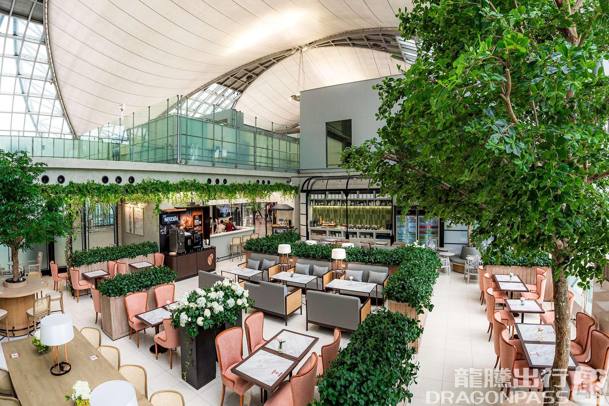 Бизнес-зал The Coral Executive Lounge в аэропорту Суварнабхуми (BKK)