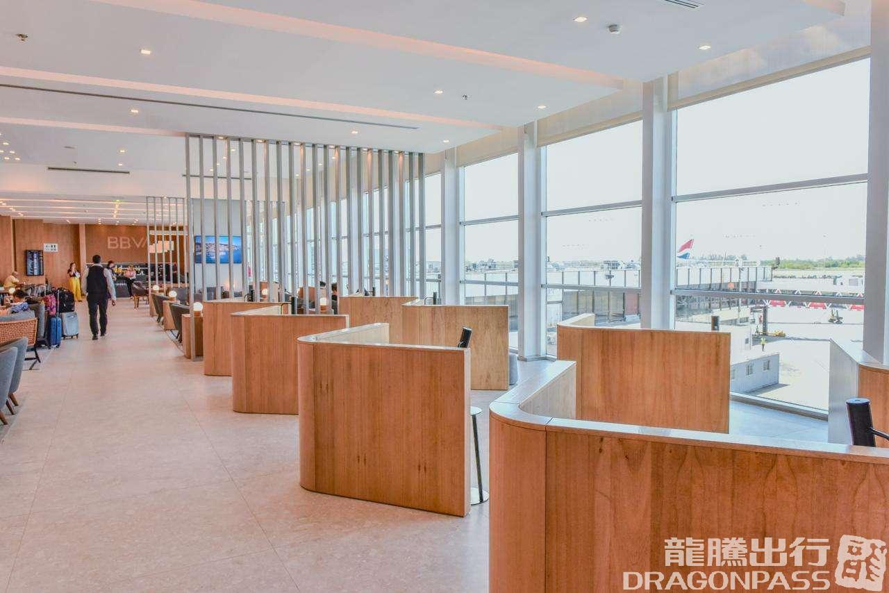 Бизнес-зал BBVA Lounge в аэропорту Пистарини (EZE)