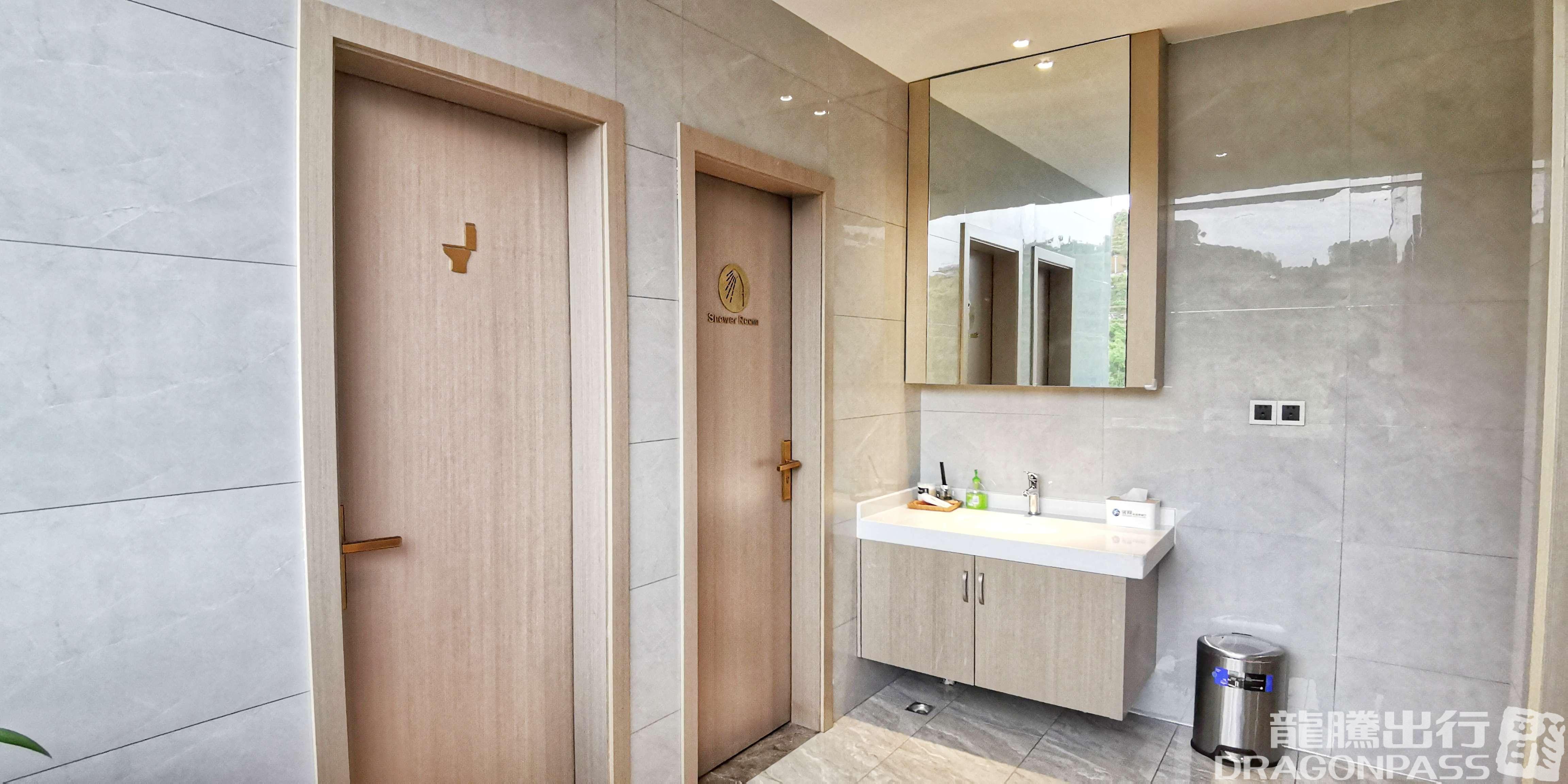 Бизнес-зал First Class Lounge No.1 в аэропорту Аэропорт Чжанцзяцзе Хэхуа (DYG)