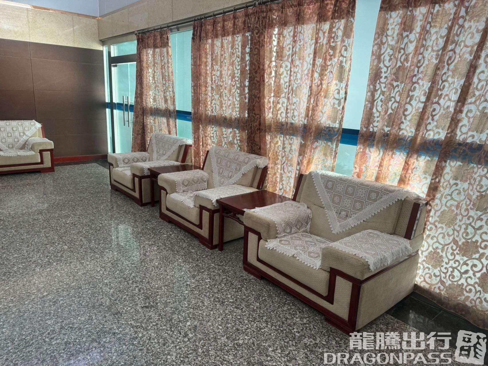 Бизнес-зал First class lounge в аэропорту Аэропорт Цимур (IQM)