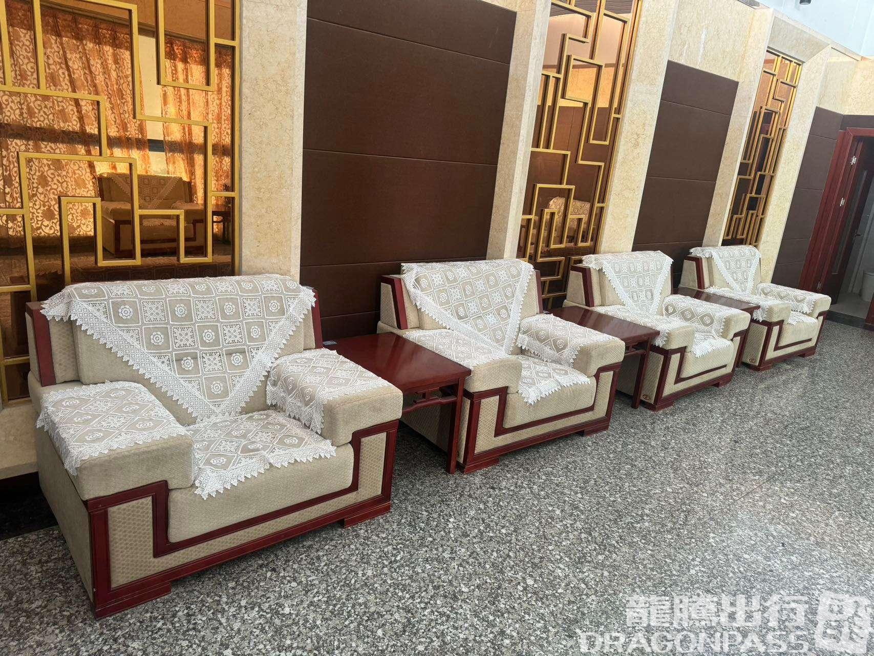 Бизнес-зал First class lounge в аэропорту Аэропорт Цимур (IQM)