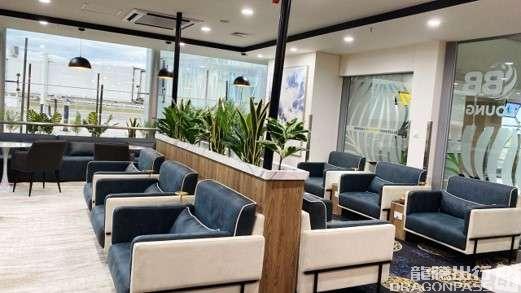 Бизнес-зал Blueberry Premium Lounge в аэропорту Роберт Габриел Магб (HRE)