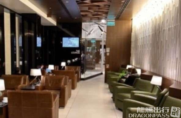 Бизнес-зал Salon The Lounge Nacional в аэропорту Мерино Бенитес (SCL)