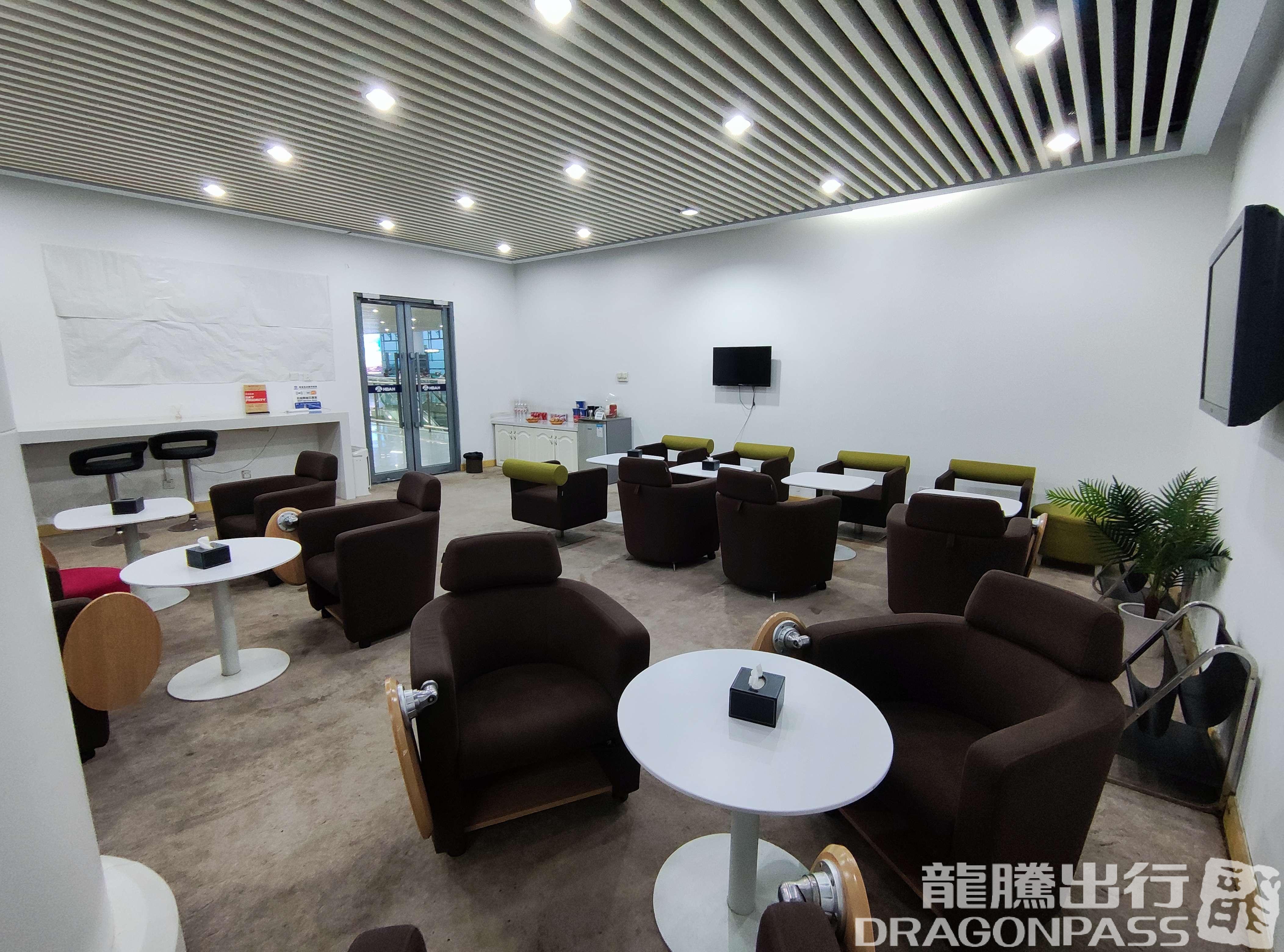 Бизнес-зал First Class Lounge (Domestic) в аэропорту Qinhuangdao Beidaihe Airport (BPE)