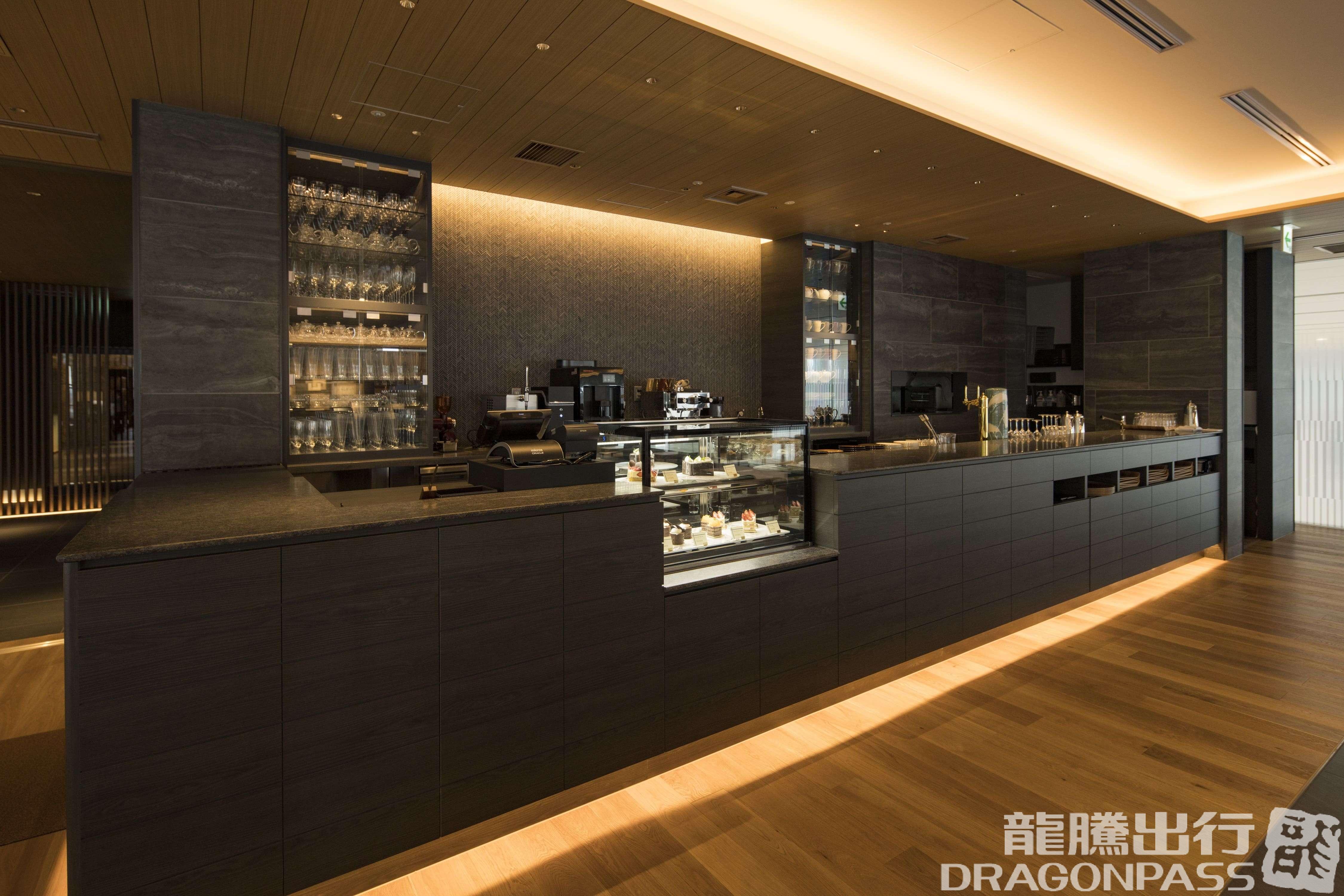 Бизнес-зал CAFÉ SKY LIBRARY в аэропорту Титосэ (CTS)