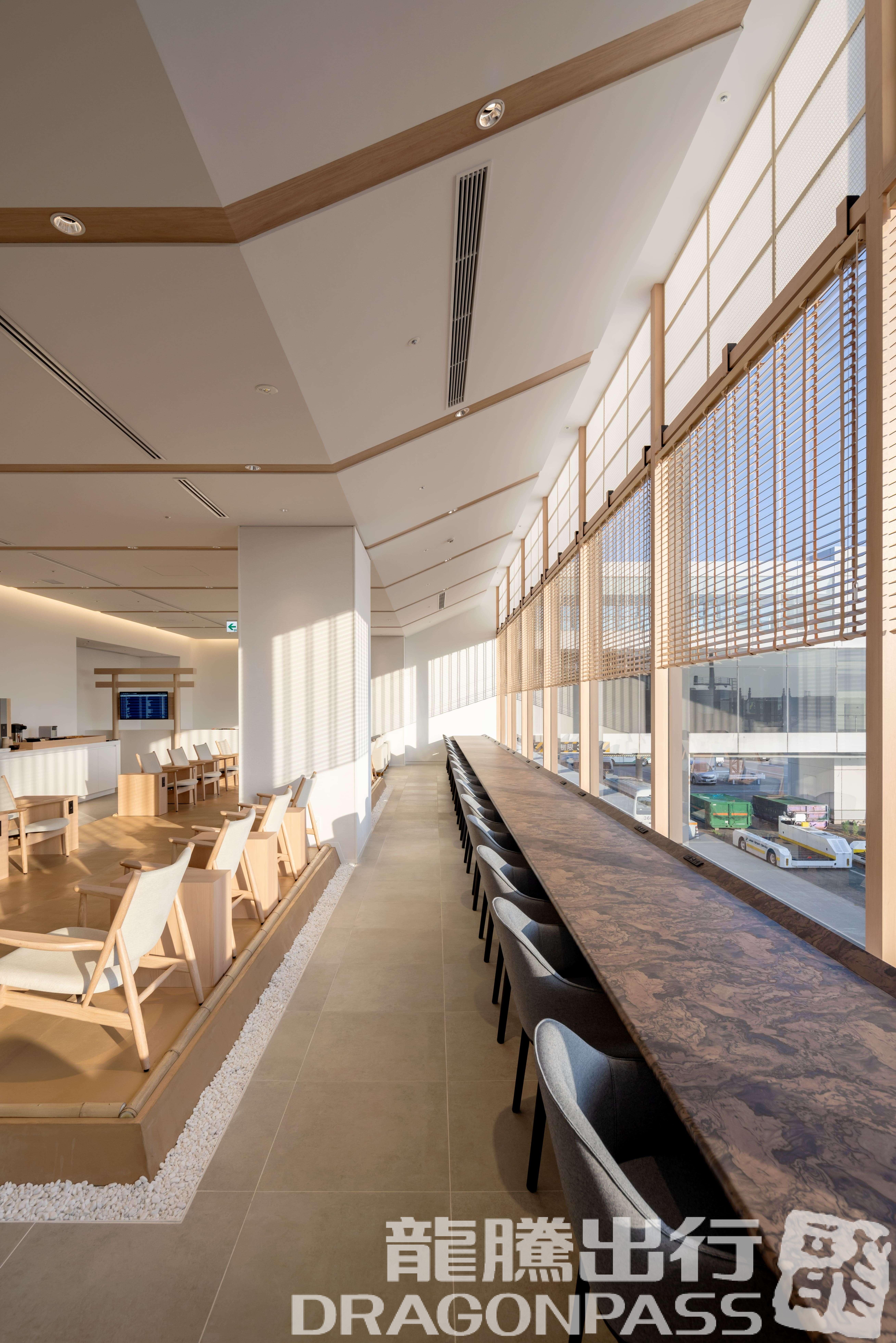 Бизнес-зал I.A.S.S SUPERIOR LOUNGE -NOA- в аэропорту Нарита (NRT)