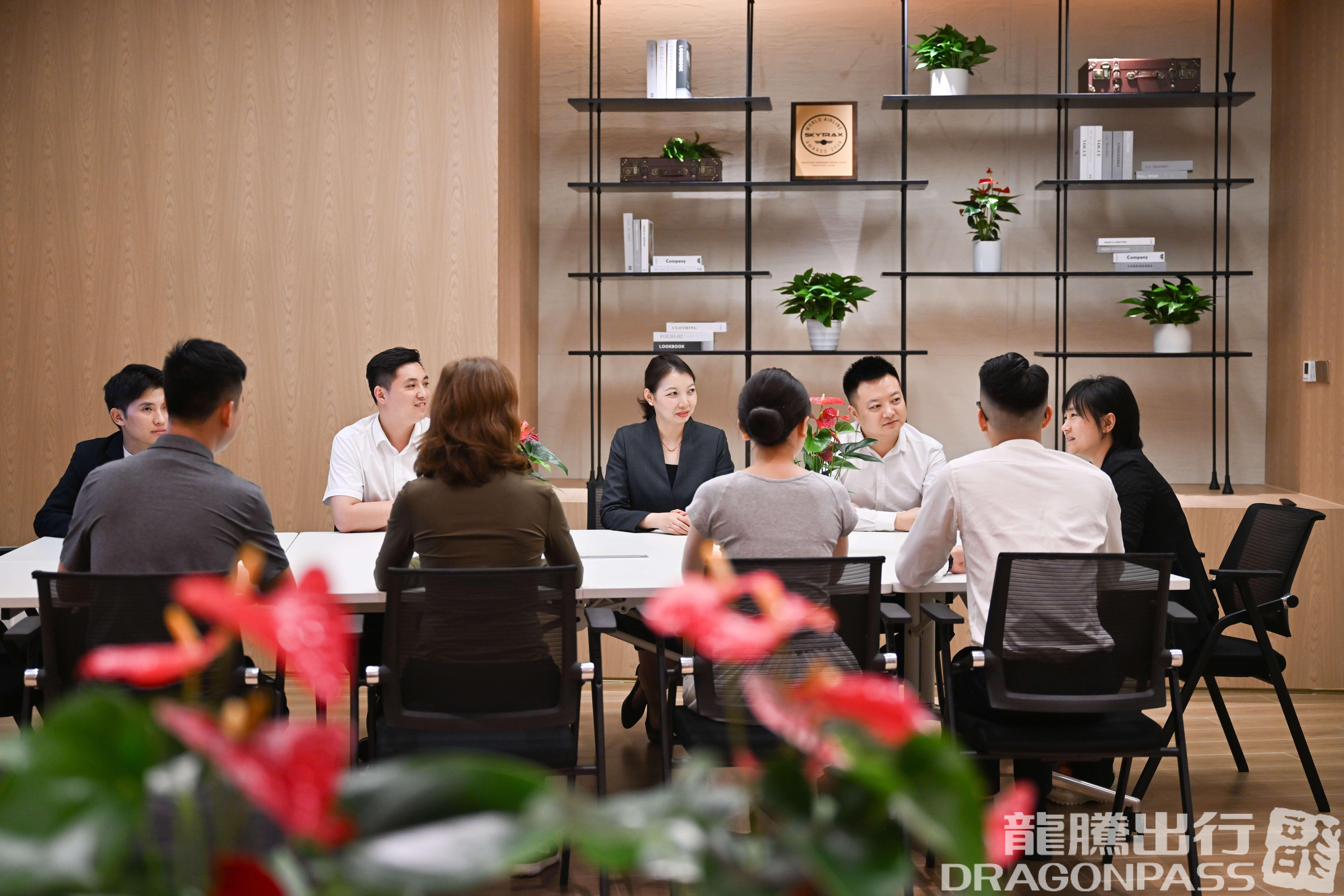 Бизнес-зал Landside - Plaza Premium Lounge (T3 Domestic) в аэропорту Чунцин Цзянбэй (CKG)