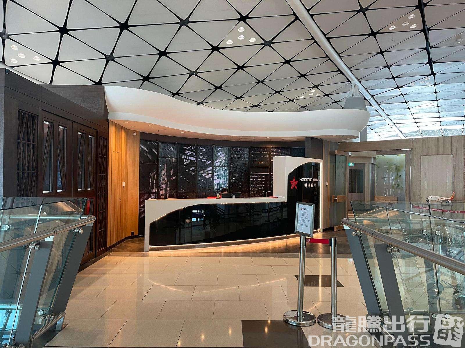 Бизнес-зал Hong Kong Airlines Lounge (Club Autus) в аэропорту Гонконг (HKG)