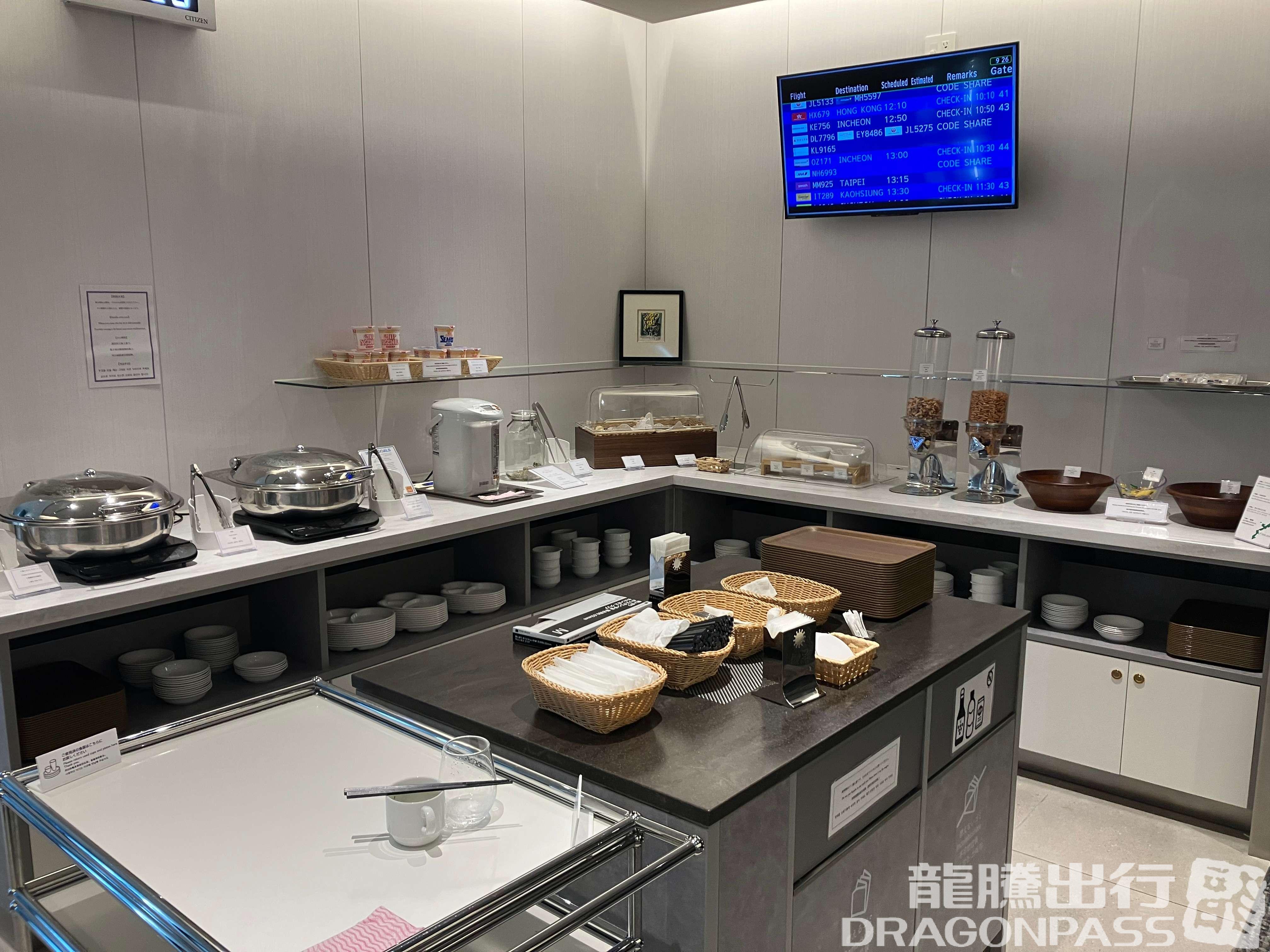 Бизнес-зал Lounge RYURIN в аэропорту Аэропорт Наха (OKA)