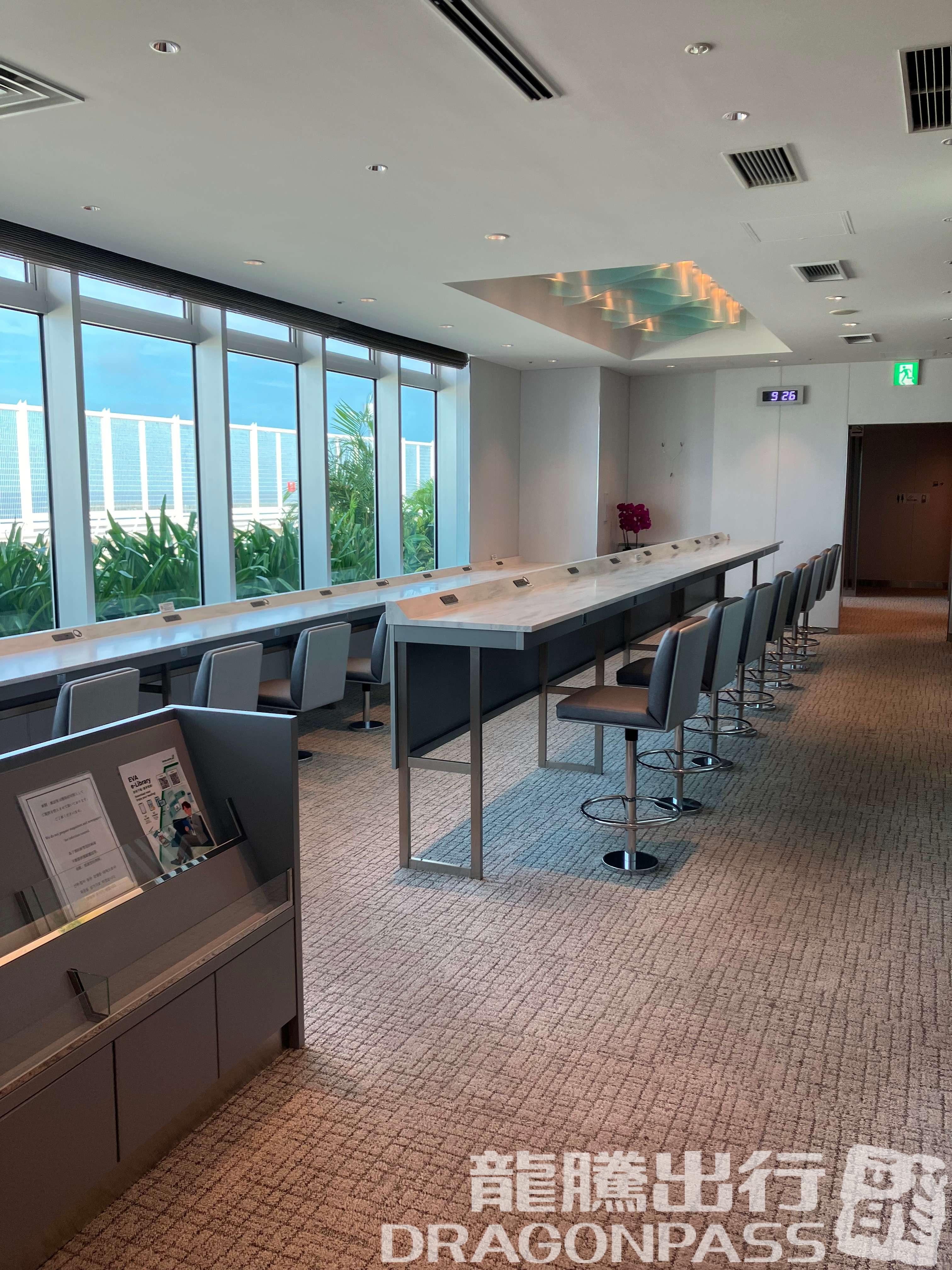 Бизнес-зал Lounge RYURIN в аэропорту Аэропорт Наха (OKA)