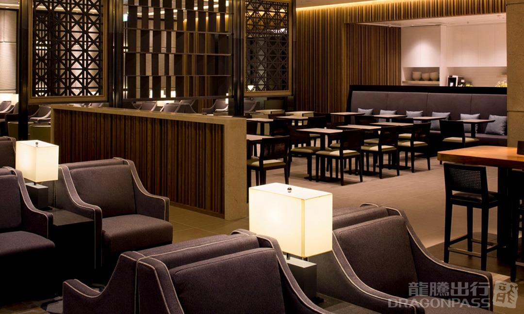 Бизнес-зал Plaza Premium Lounge в аэропорту Хитроу (LHR)