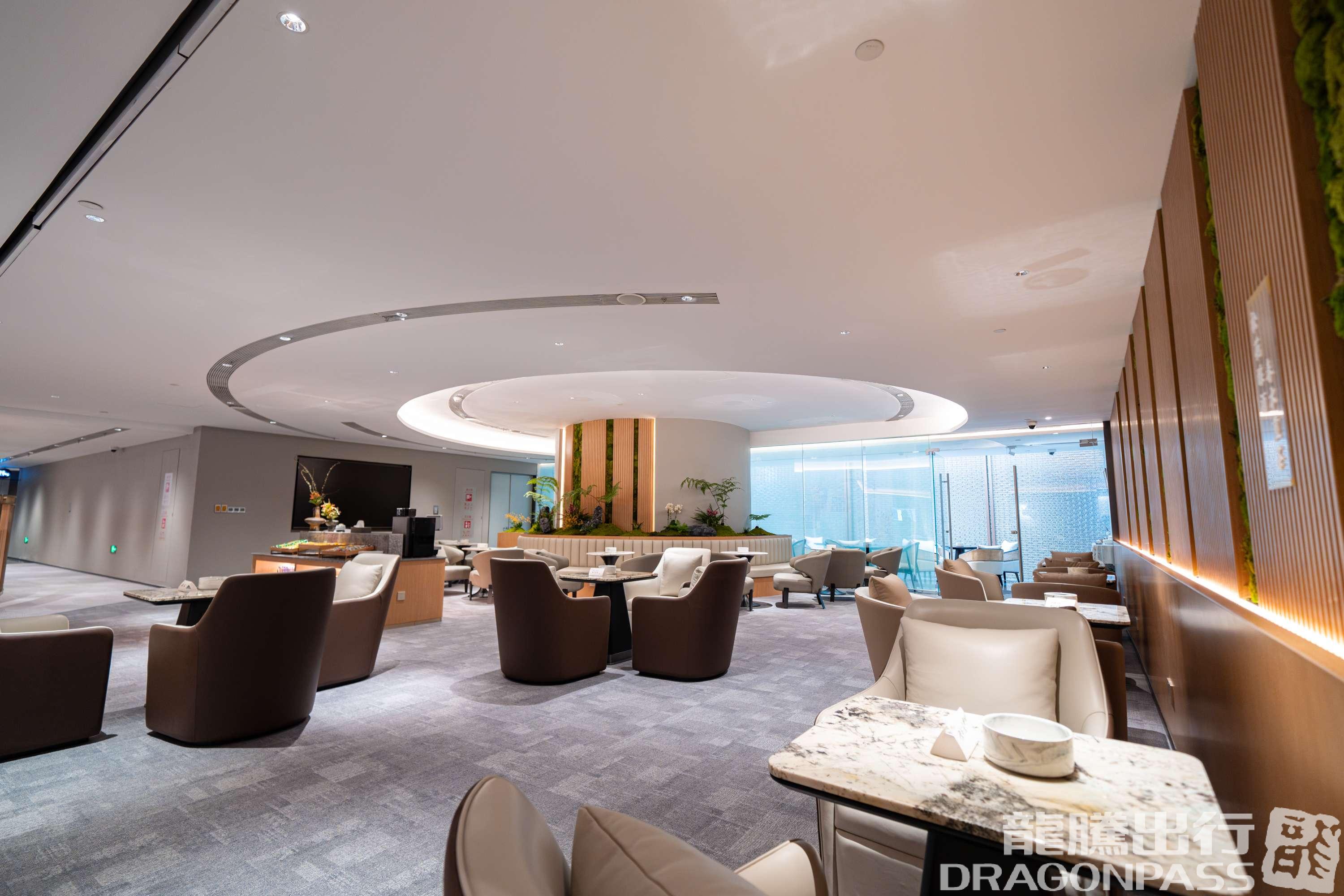 Бизнес-зал First Class Lounge 1(Landside) в аэропорту Шуанлю (CTU)
