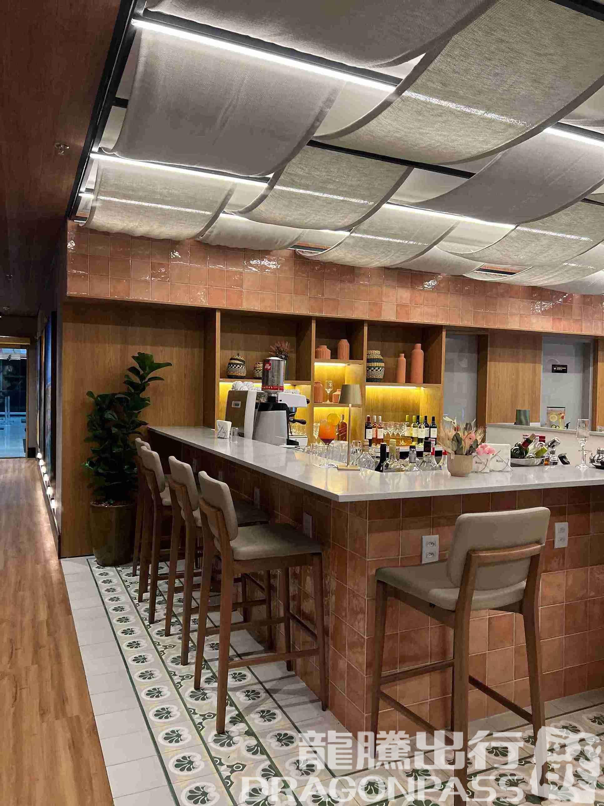 Бизнес-зал W Lounge Recife Sao Joao в аэропорту Гуарарапес (REC)