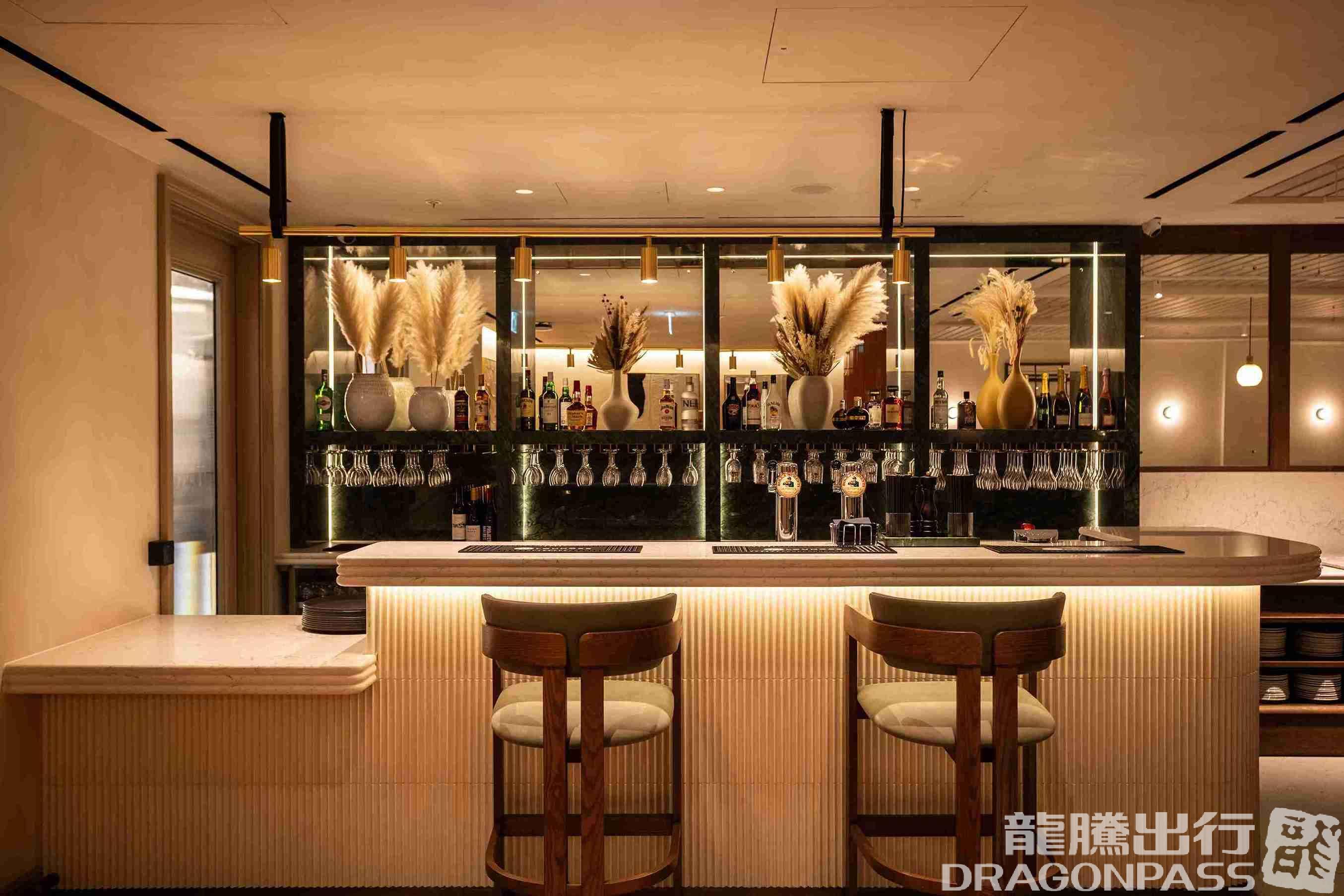 Бизнес-зал No1 Lounge (Terminal 2) в аэропорту Хитроу (LHR)