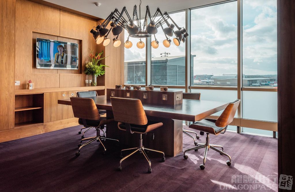 Бизнес-зал No1 Gatwick North в аэропорту Гатвик (LGW)