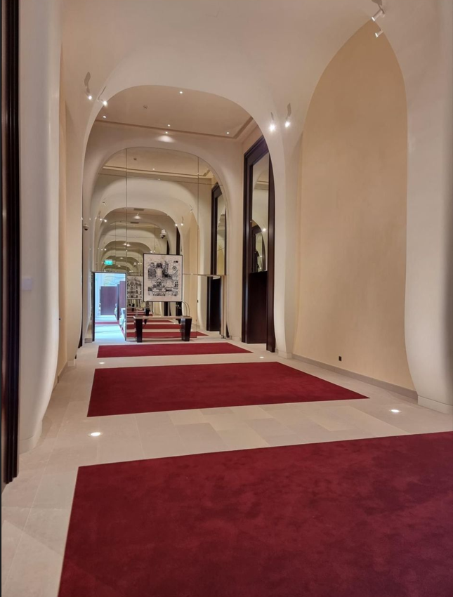 VIP-зал Private Lounge в аэропорту Шарль-де-Голль (CDG)