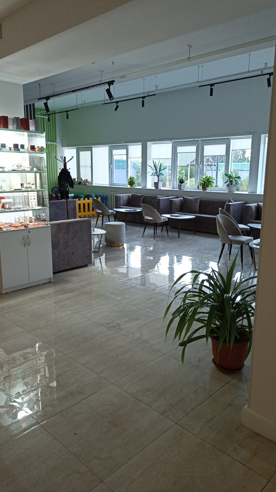 VIP-зал VIP-зал в аэропорту Уйташ (MCX)