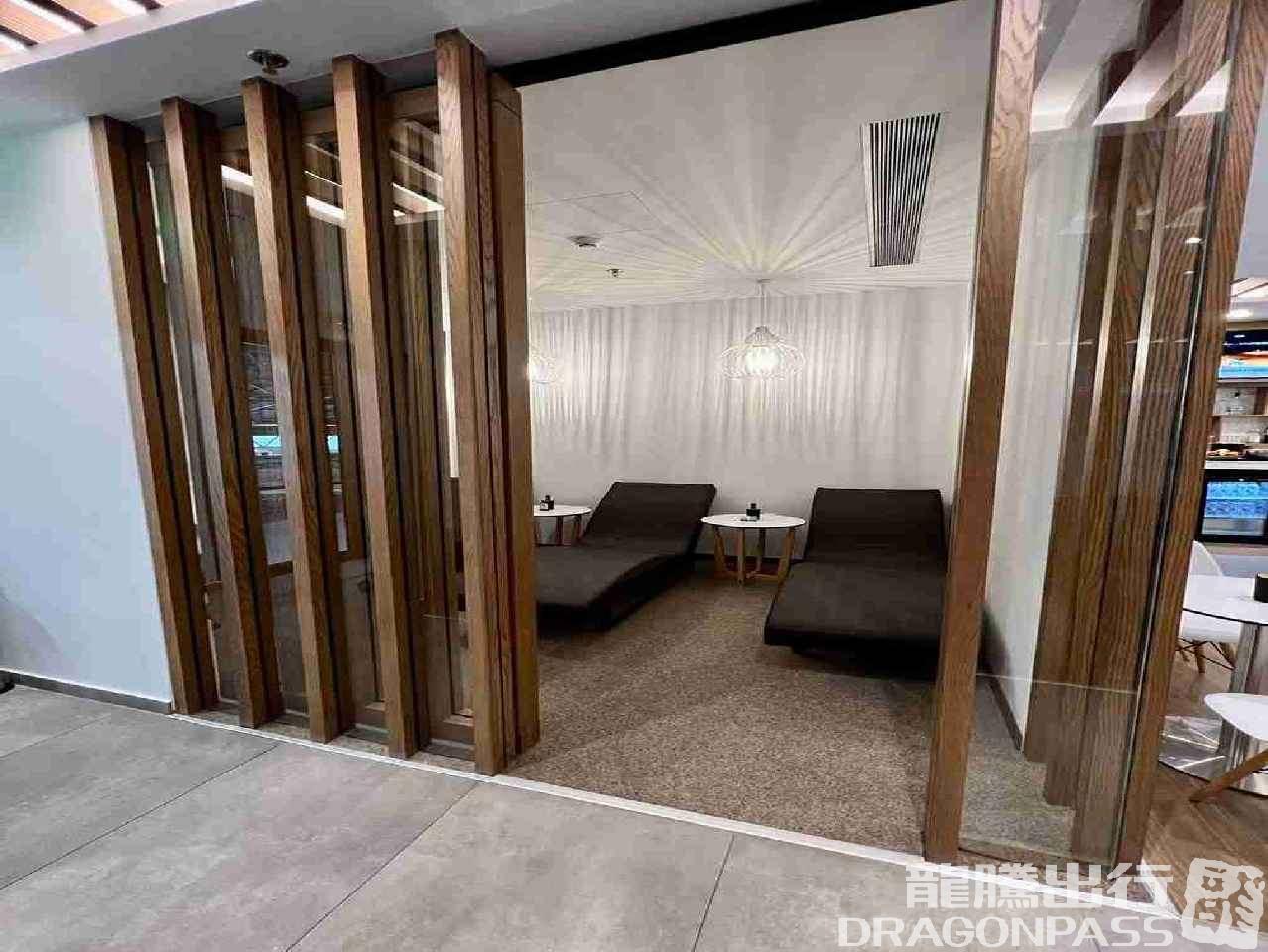 Бизнес-зал The Lounge в аэропорту Македония (SKG)