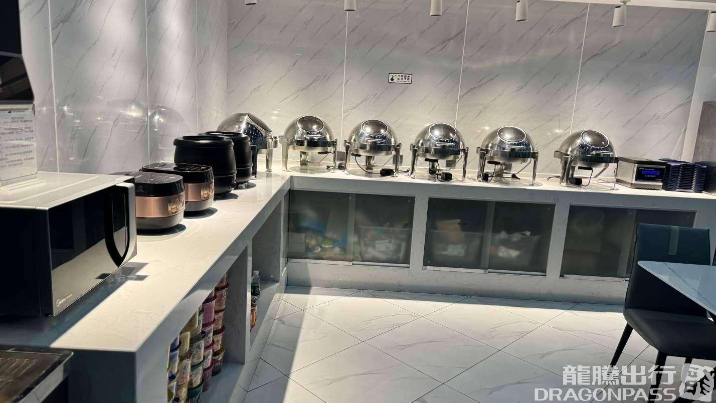 Бизнес-зал South Airlines First Class and Business Class Pearl Member Lounge (T2 Domestic) в аэропорту Санья Феникс (SYX)