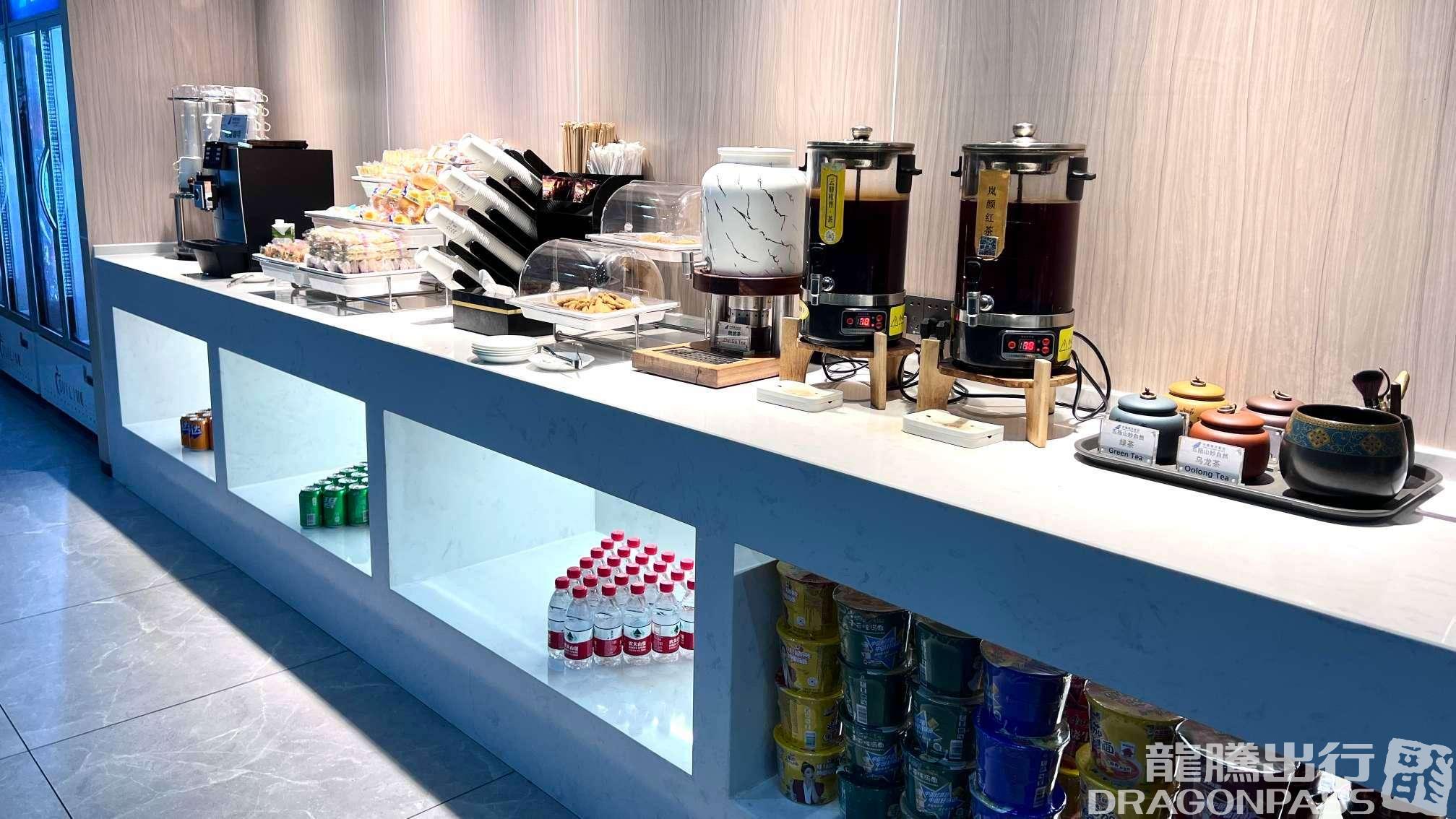 Бизнес-зал South Airlines First Class and Business Class Pearl Member Lounge (T2 Domestic) в аэропорту Санья Феникс (SYX)