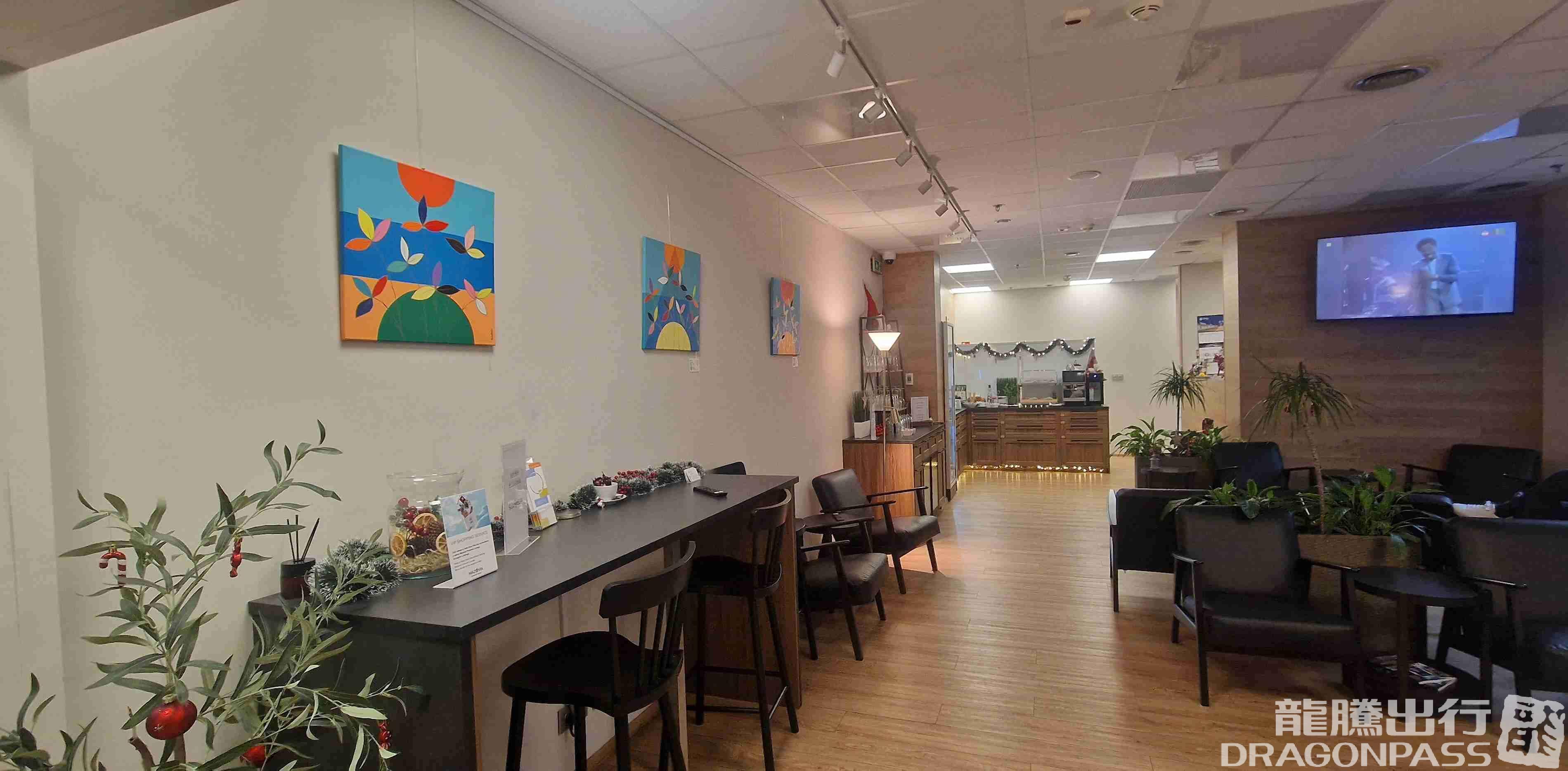 Бизнес-зал Mazovia Premium Lounge в аэропорту Warsaw-Modlin Airport (WMI)