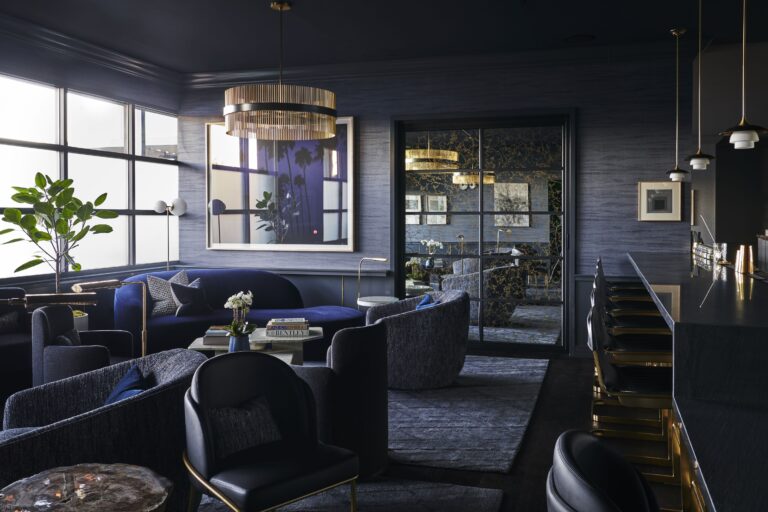 VIP-зал The Salon Full VIP в аэропорту Лос-Анджелес (LAX)