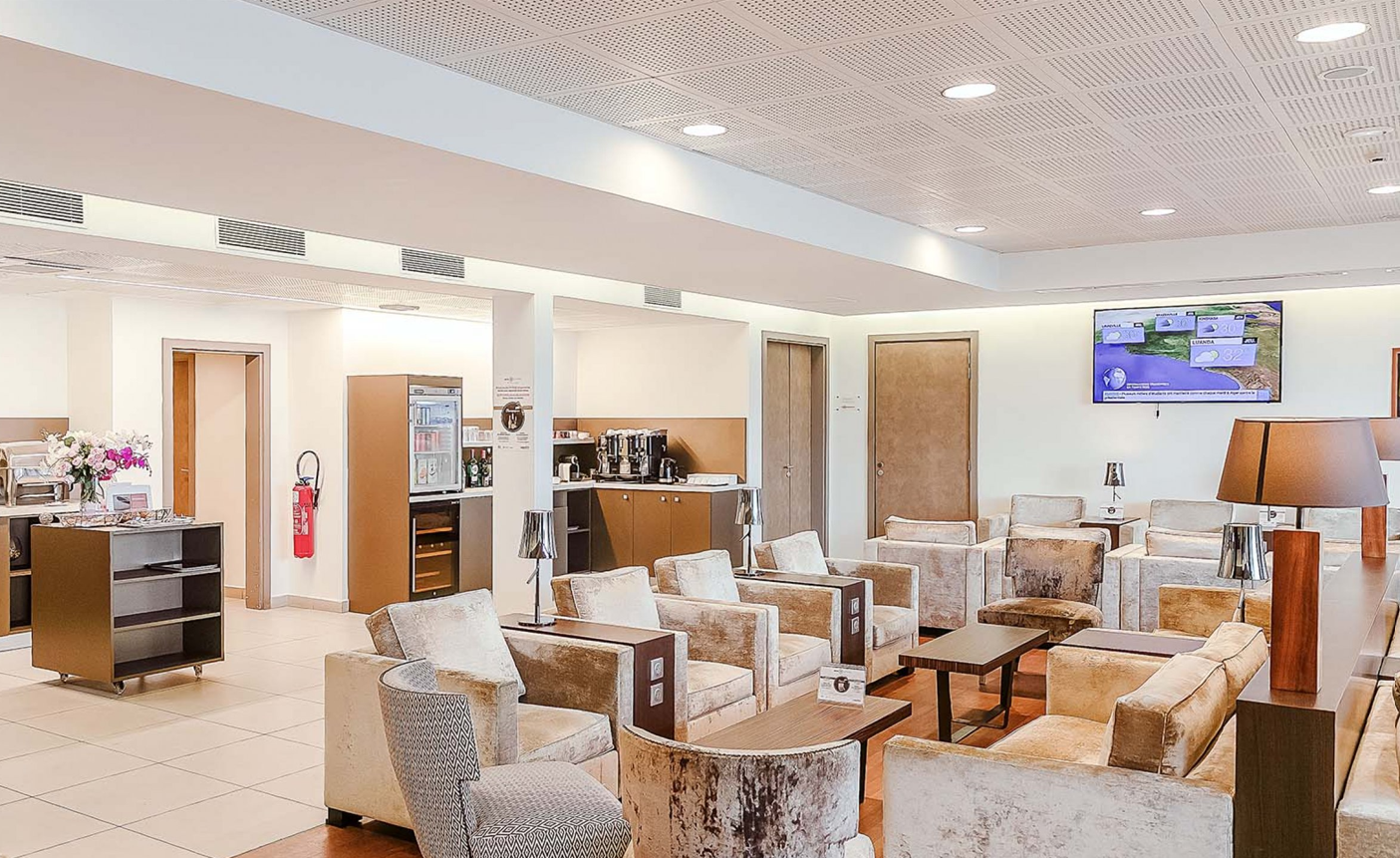 VIP-зал Full VIP в аэропорту Международный аэропорт Леон-Мба (LBV)