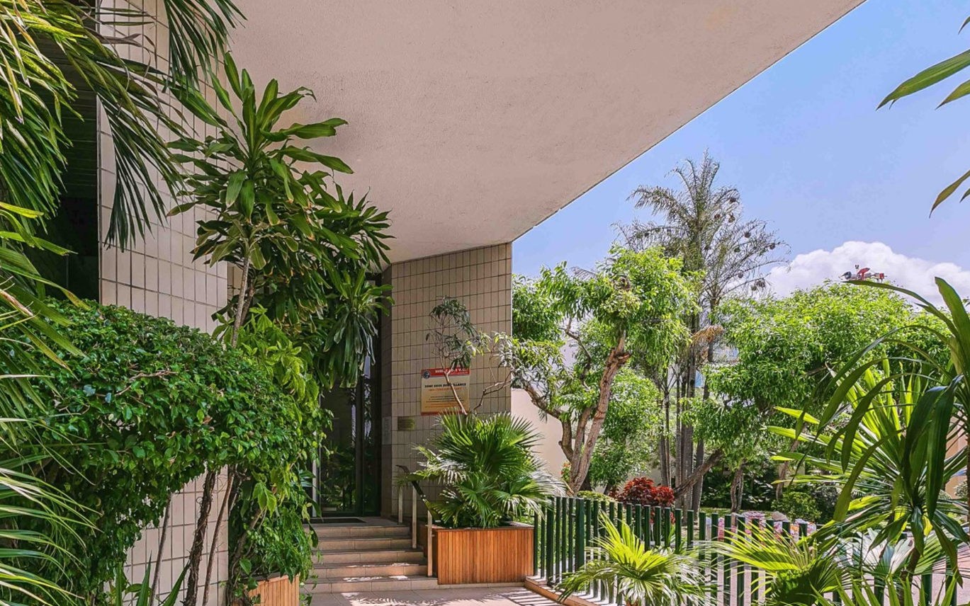 VIP-зал Full VIP в аэропорту Международный аэропорт Леон-Мба (LBV)