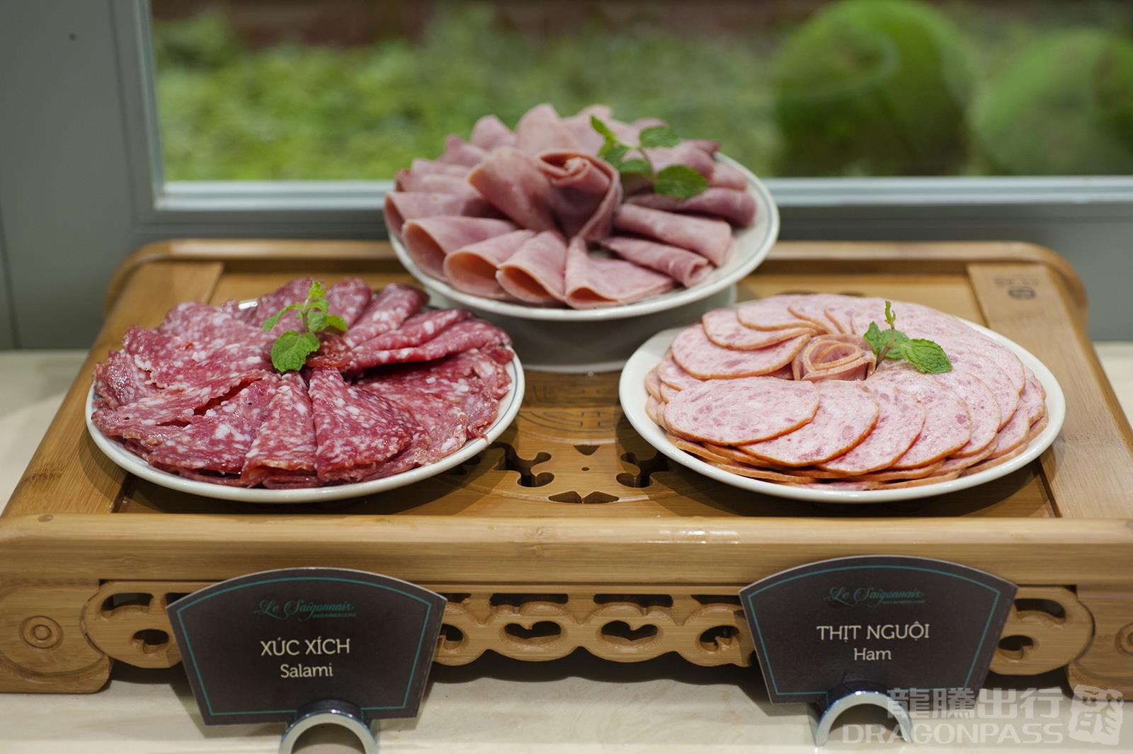 Бизнес-зал Le Saigonnais Business Lounge (Domestic - T1) в аэропорту Хошимин (SGN)