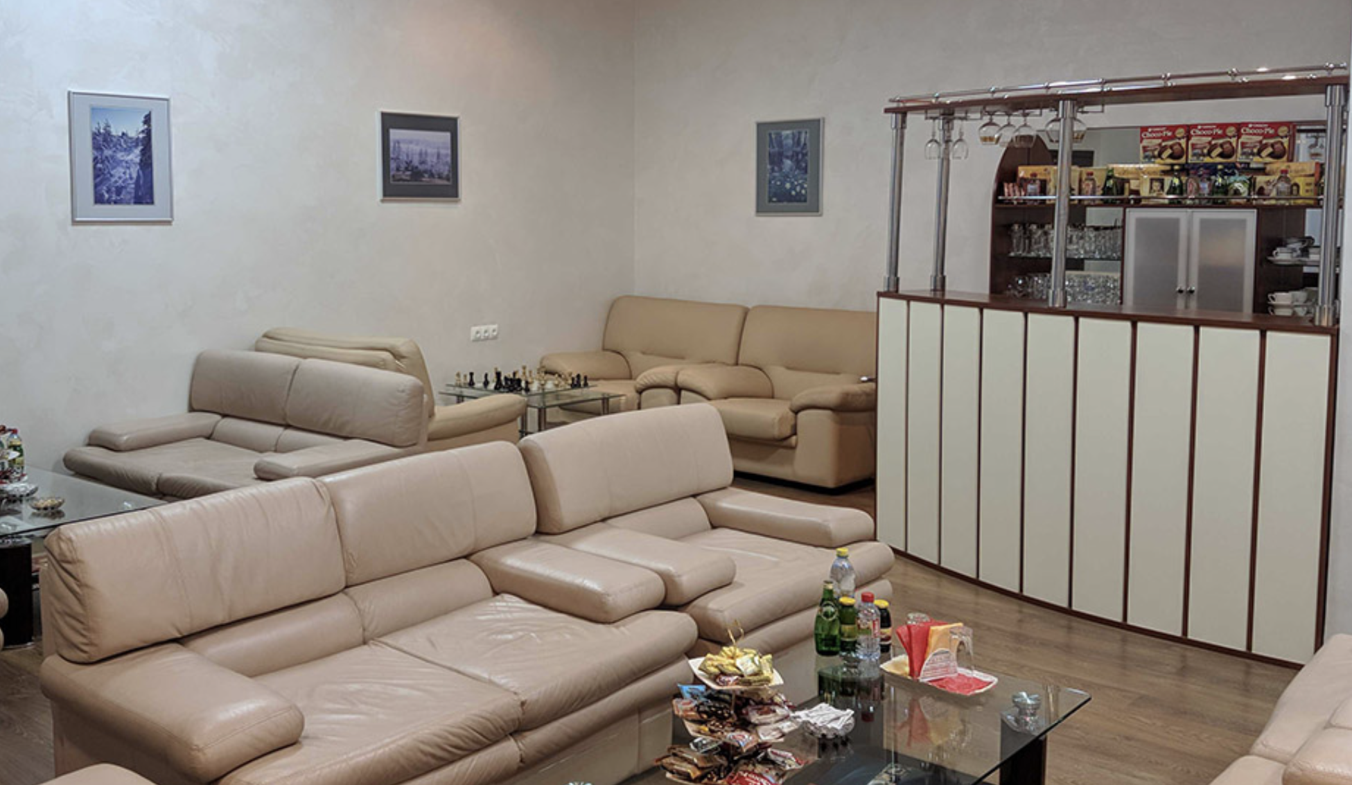 VIP-зал Зал официальных лиц и делегаций в аэропорту Ханты-Мансийск (HMA)