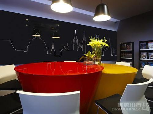 Бизнес-зал MasterCard Lounge в аэропорту Вацлав Гавел (PRG)
