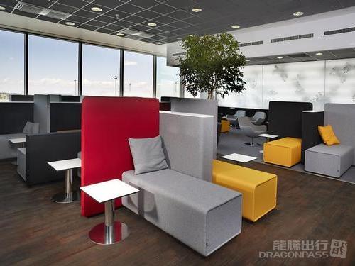Бизнес-зал MasterCard Lounge в аэропорту Вацлав Гавел (PRG)