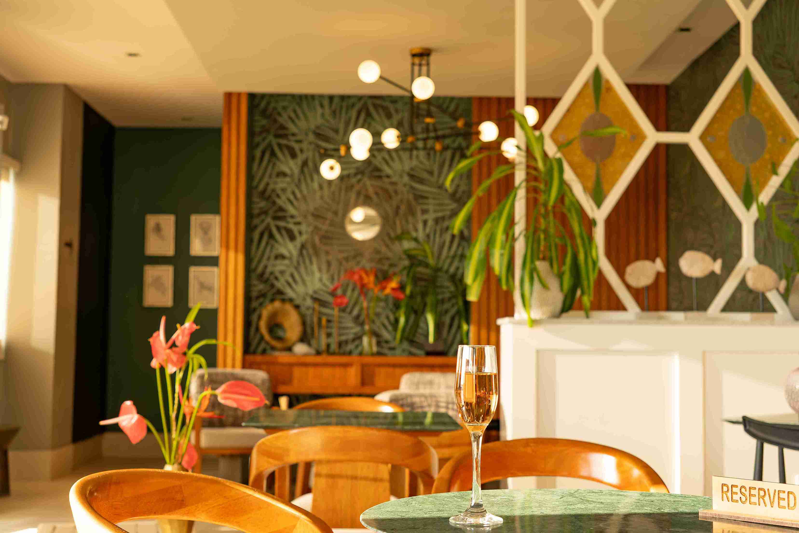 Бизнес-зал Magma Lounge в аэропорту San Cristobal Airport (SCY)