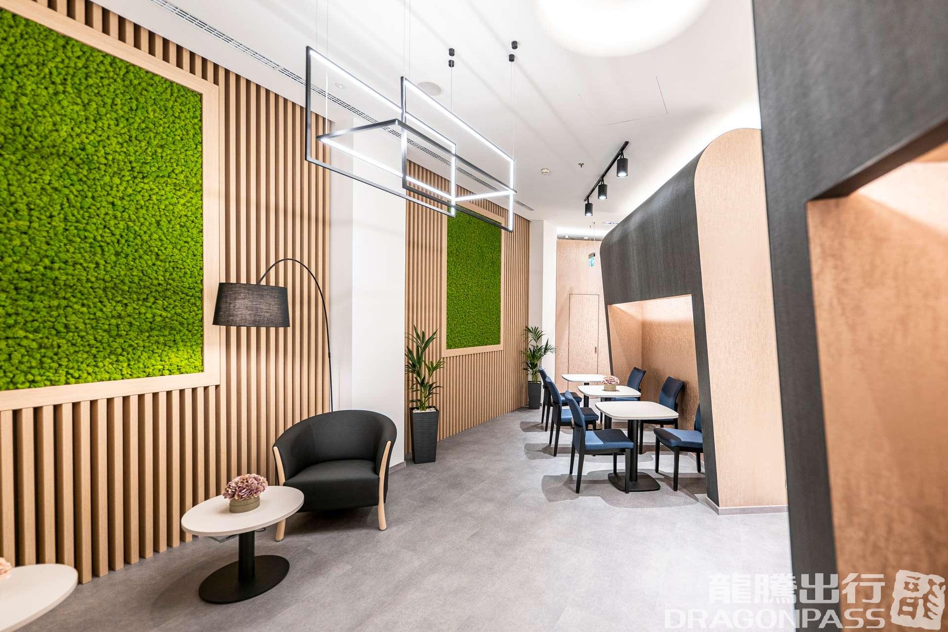 Бизнес-зал SkyCourt Lounge в аэропорту Ференц Лист (BUD)