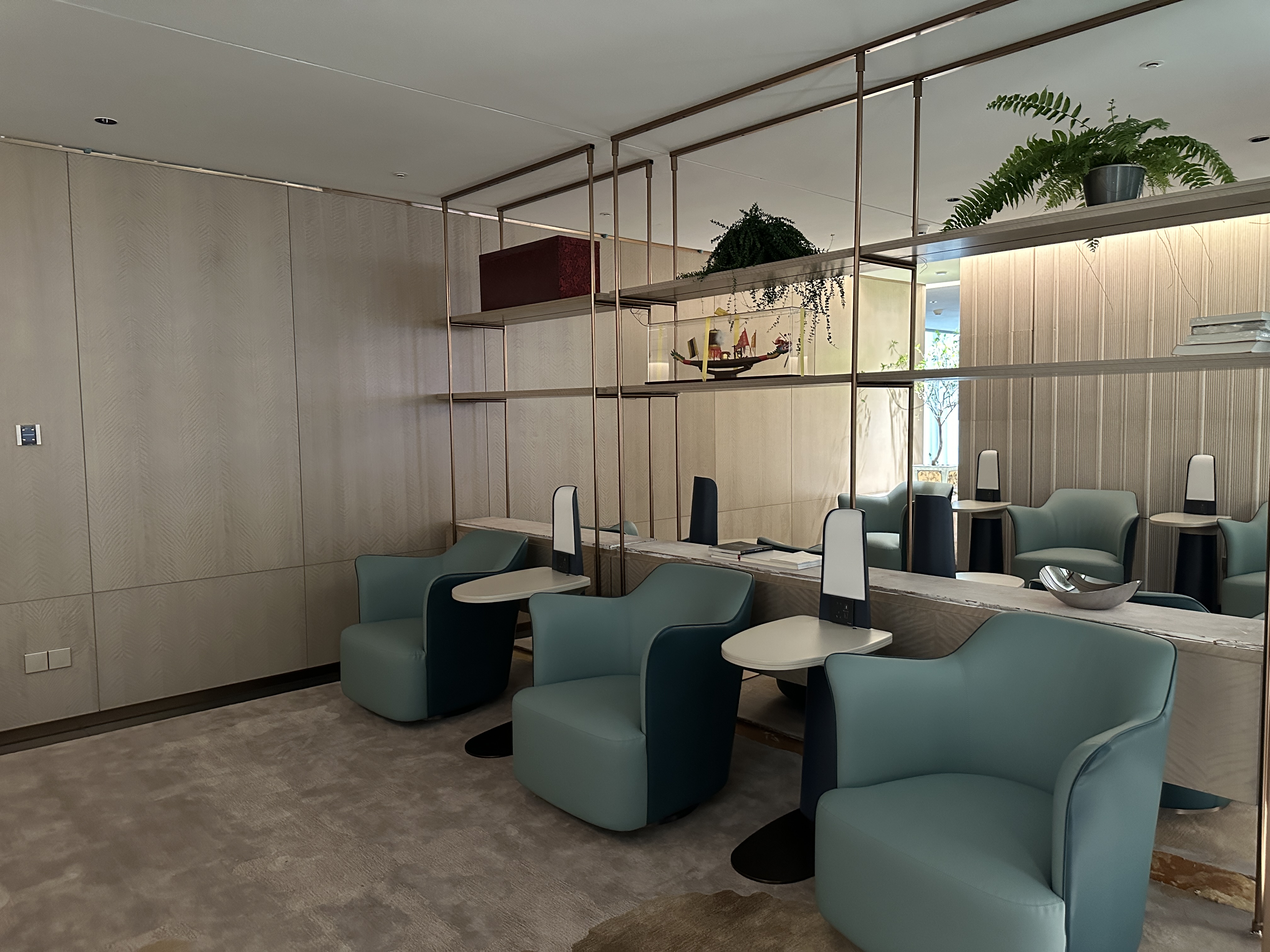 Бизнес-зал L34 Lounge (T3 Domestic) в аэропорту Гуанчжоу Байюнь (CAN)