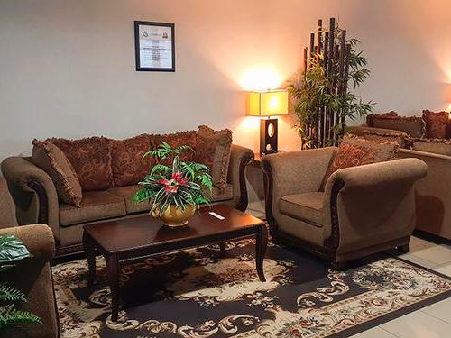 VIP-зал VIP Service в аэропорту Морис Бишоп (GND)