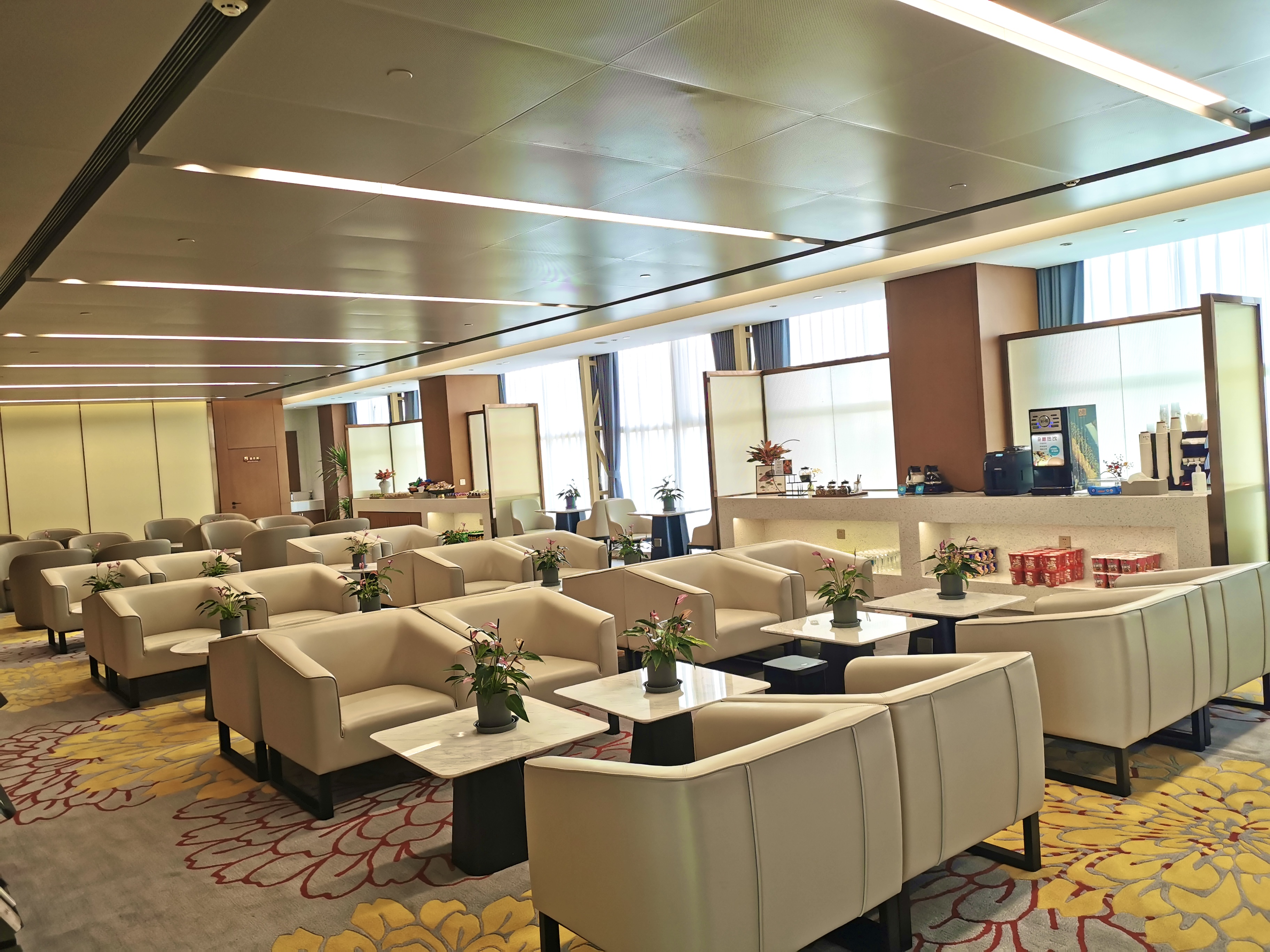 Бизнес-зал First Class Lounge No. 1 (T1 Domestic) в аэропорту аэропорт округа Цзинань (TNA)