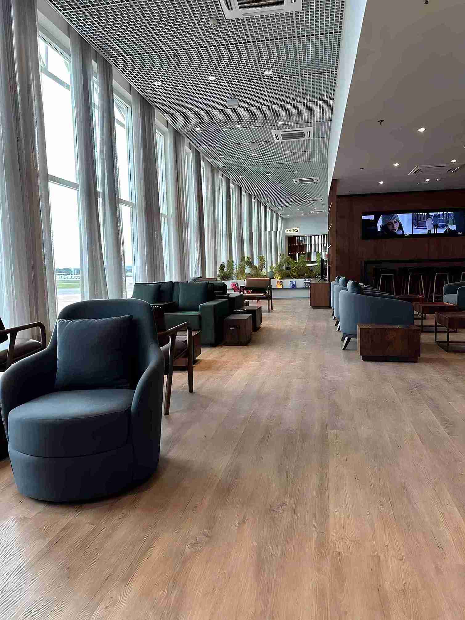 Бизнес-зал Emerald VIP Lounge - Santa Genoveva в аэропорту Санта-Женевьева (GYN)
