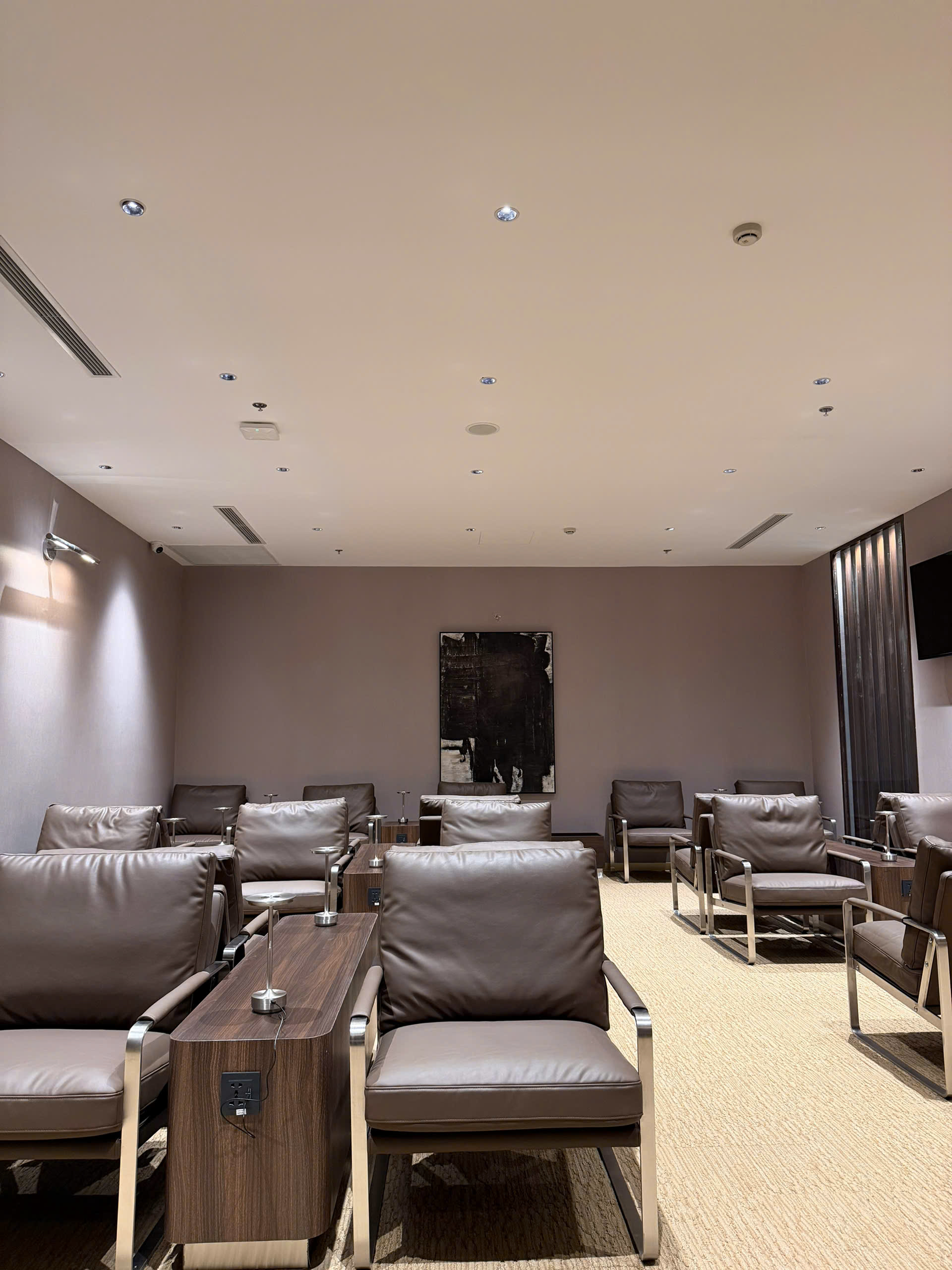 Бизнес-зал SH Premium Lounge Ha Noi 3 в аэропорту Нойбай (HAN)