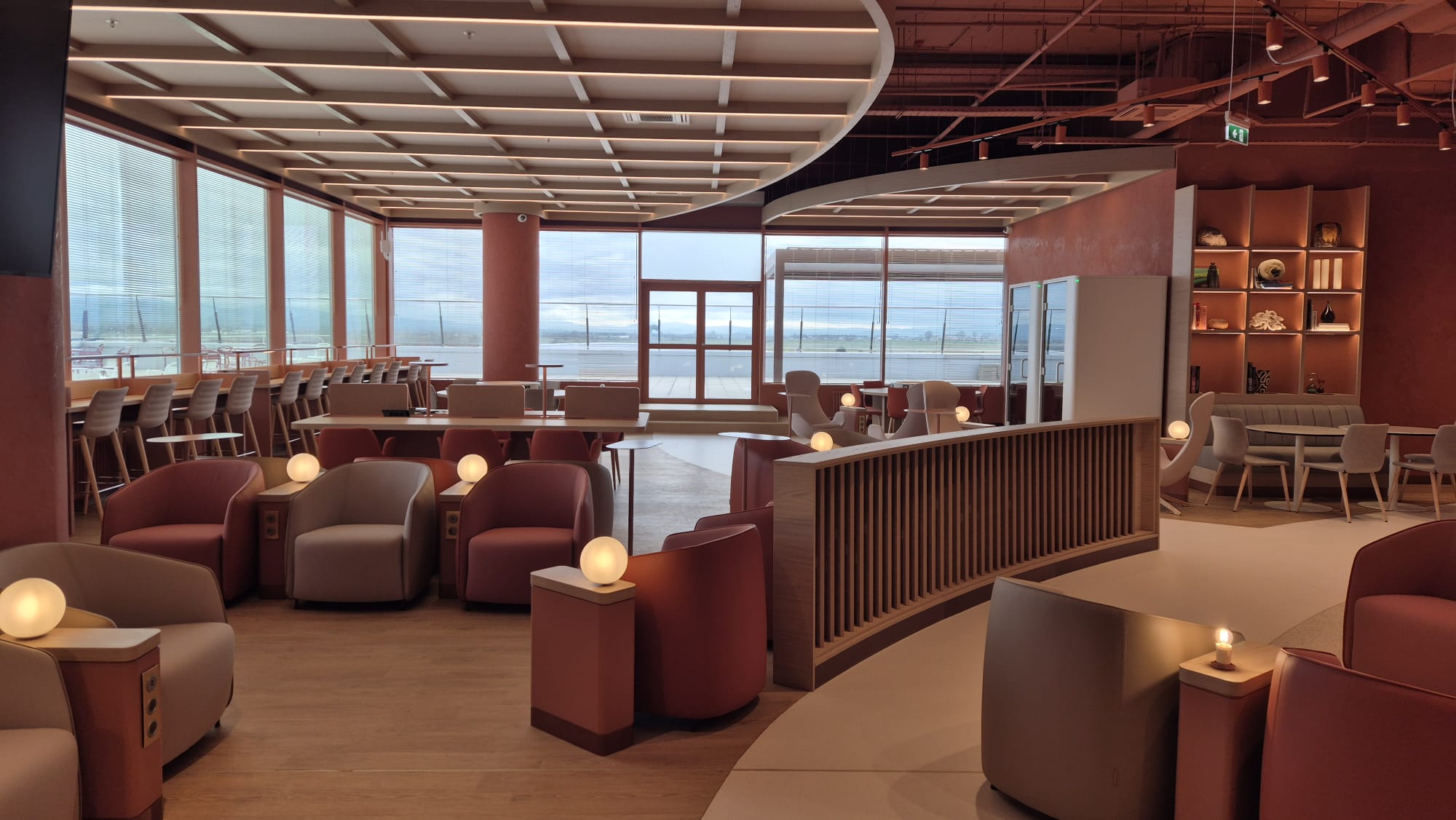 Бизнес-зал Primeclass Lounge в аэропорту София (SOF)