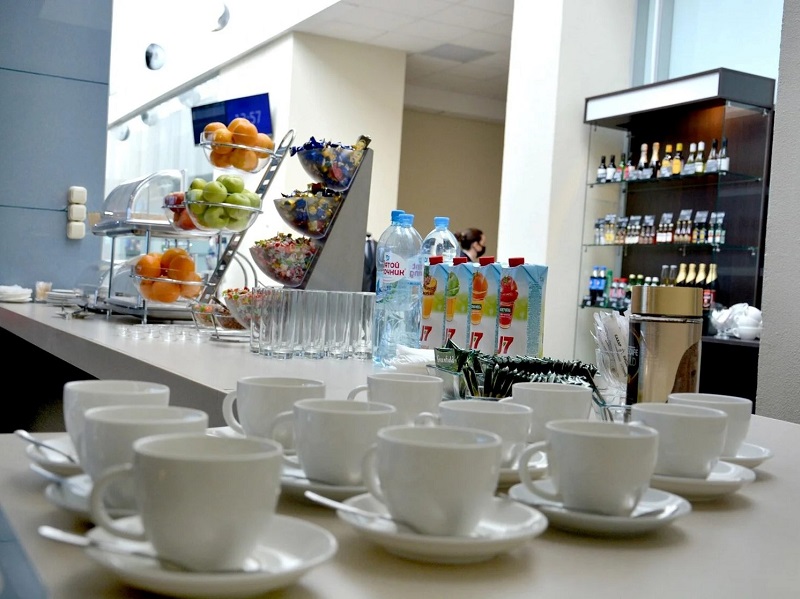 Бизнес-зал Business Lounge в аэропорту Д.М. Карбышев (OMS)