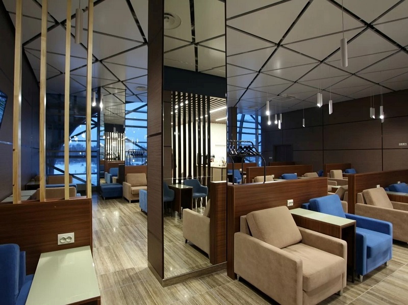 Бизнес-зал Business Lounge в аэропорту Толмачево (OVB)