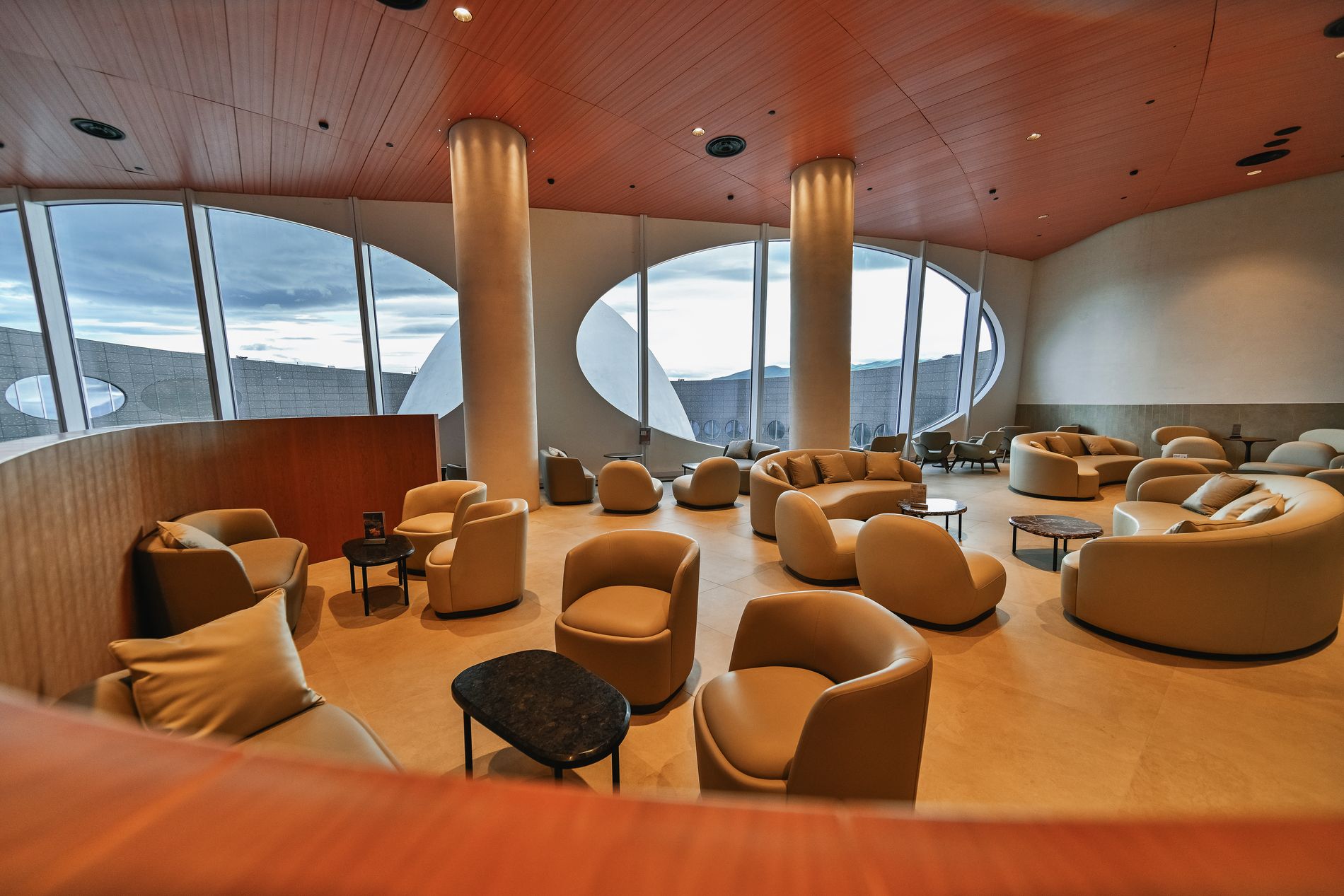 Бизнес-зал Business Lounge в аэропорту Петропавловск-Камчатский (PKC)
